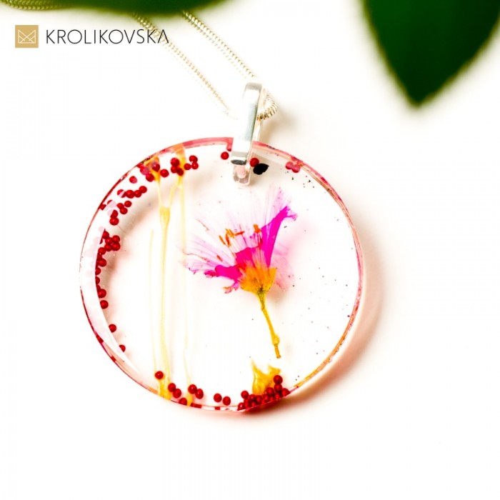 Elegancka i wyjątkowa biżuteria dla dziewczyny.