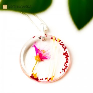 Elegancka i wyjątkowa biżuteria dla dziewczyny.