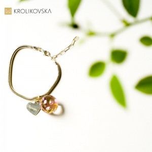 Bransoletka z grawerem damska, kwiatowa.