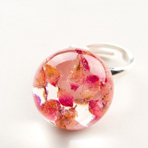 Pierścionek artystyczny z różowym oczkiem z prawdziwymi wrzosami 1