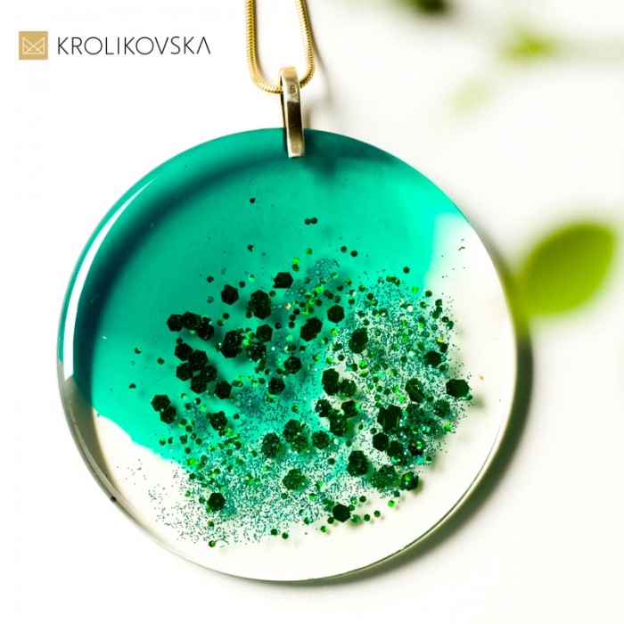 Unikatowa zielona biżuteria.