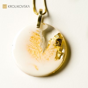 Biżuteria artystyczna złocona ręcznie robiona.