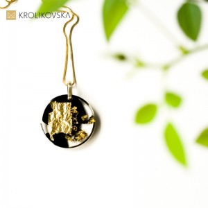 Biżuteria do sukienki na wesele, elegancki naszyjnik.