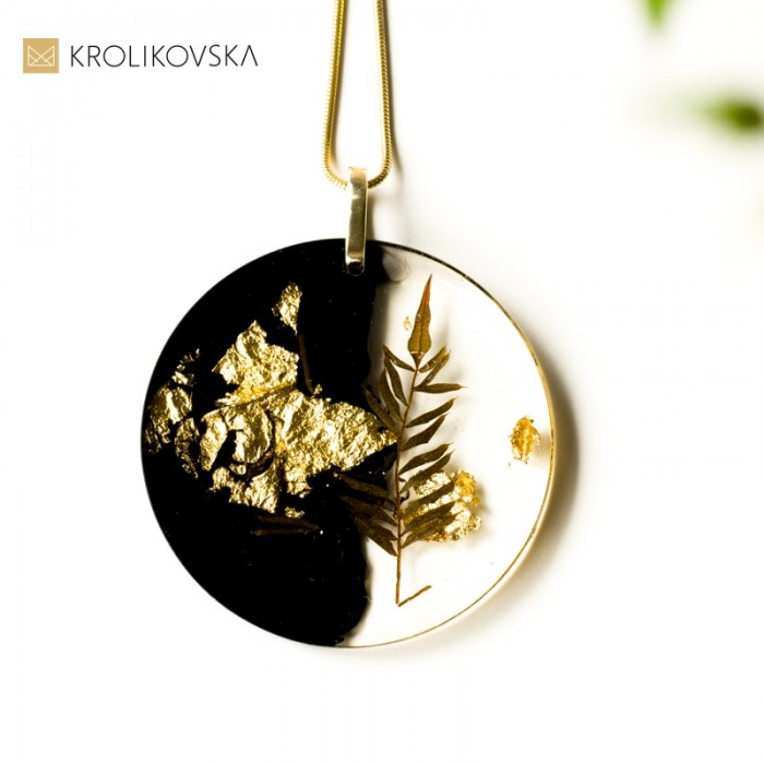 Współczesny naszyjnik, prezent marzeń.