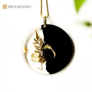 Współczesny naszyjnik, prezent marzeń.