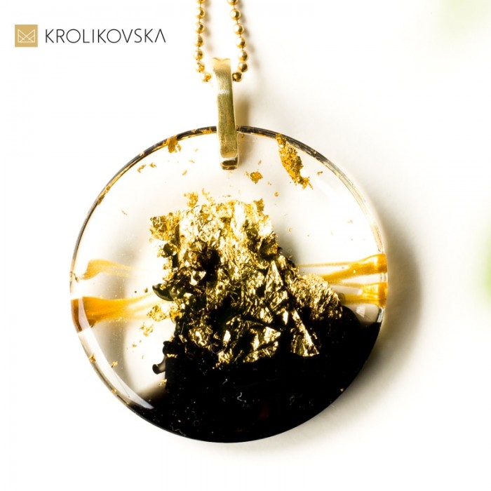 Unikalny projekt biżuterii, elegancki naszyjnik.