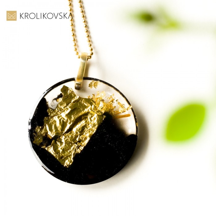 Naszyjnik pozłacany damski w prezencie dla żony.