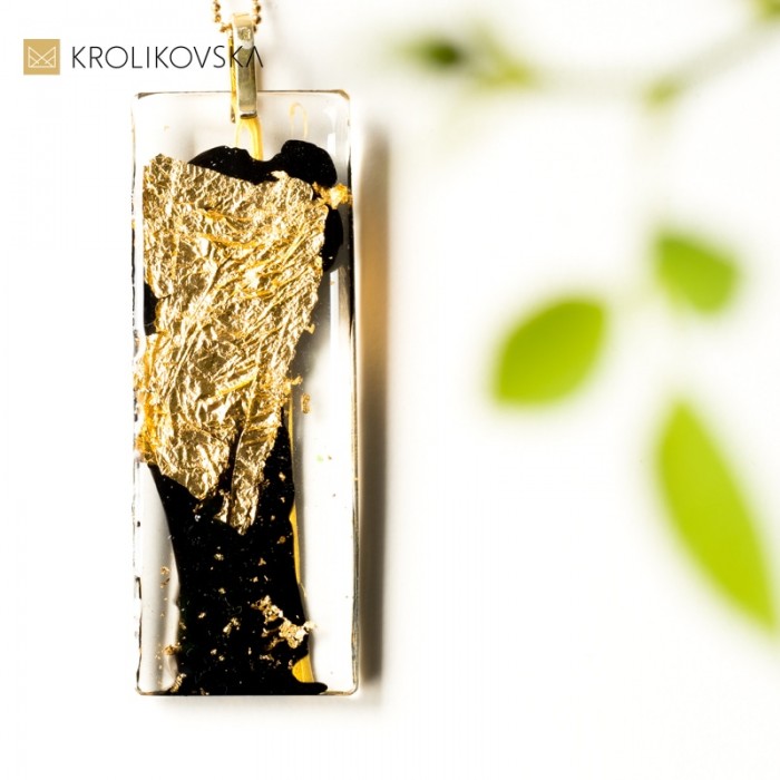 Biżuteria artystyczna wisiory, elegancki naszyjnik.