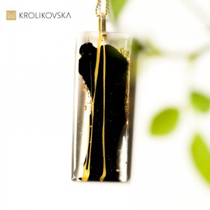 Biżuteria artystyczna wisiory, elegancki naszyjnik.