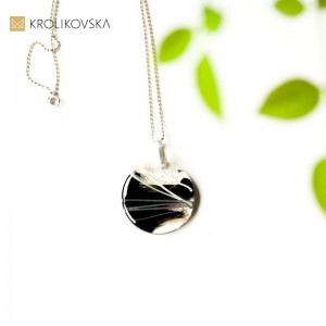 Pomysły na prezent dla przyjaciółki na 18- naszyjnik.