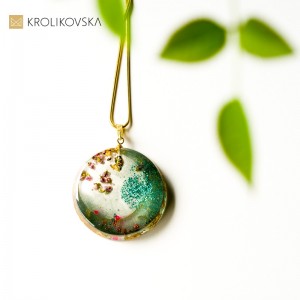 Unikat biżuteria malowana- naszyjnik pozłacany.