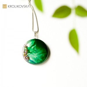 Biżuteria unikatowa malowana- naszyjnik srebrny.