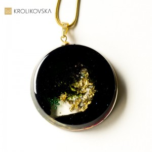 Modna biżuteria na prezent świąteczny dla dziewczyny.