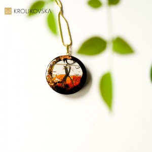 Biżuteria projektowana, jeden egzemplarz.