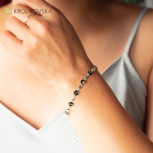 Bransoletka srebrna w prezencie świątecznym.