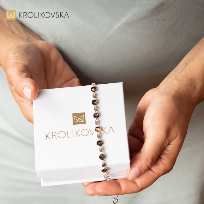 Bransoletka srebrna w prezencie świątecznym.