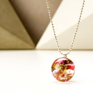 Naszyjnik srebrny, kwiaty wrzosu w naszyjniku