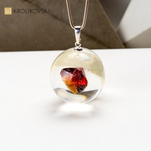 Autorski naszyjnik z brązową cyrkonią.