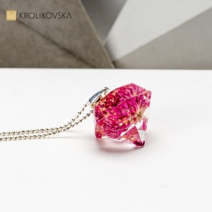 Autorski naszyjnik w kształcie diamentu srebro.