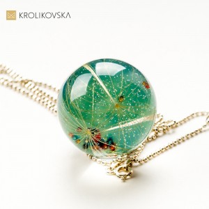 Naszyjnik prezent lazurowa kula z dmuchawcem.