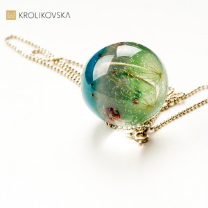 Naszyjnik prezent lazurowa kula z dmuchawcem.