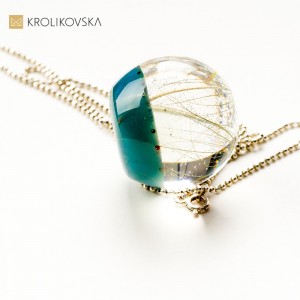 Naszyjnik prezent lazurowa kula z dmuchawcem.