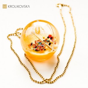 Naszyjnik prezent żółta kula z dmuchawcem.