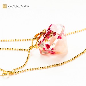 Rękodzieło artystyczne naszyjniki z wrzoścem.