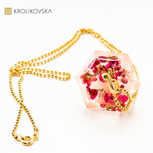 Rękodzieło artystyczne naszyjniki z wrzoścem.