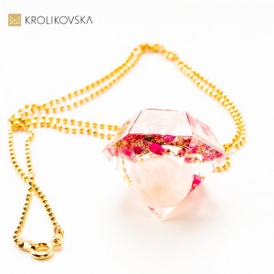 Rękodzieło artystyczne naszyjniki z wrzoścem.