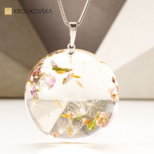 Biżuteria damska z kwiatami na prezent.