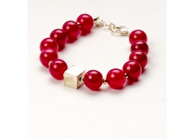 Czerwona bransoletka artystyczna damska z czerwonych korali 1