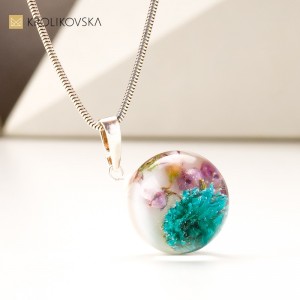 Prezent na Święta Bożego Narodzenia dla siostrzenicy.