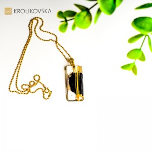 Ekskluzywna biżuteria damska prostokątny naszyjnik.