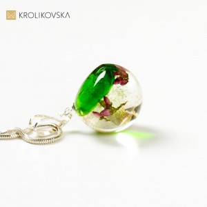 Zielony naszyjnik z łąką kwiatów, biżuteria damska.