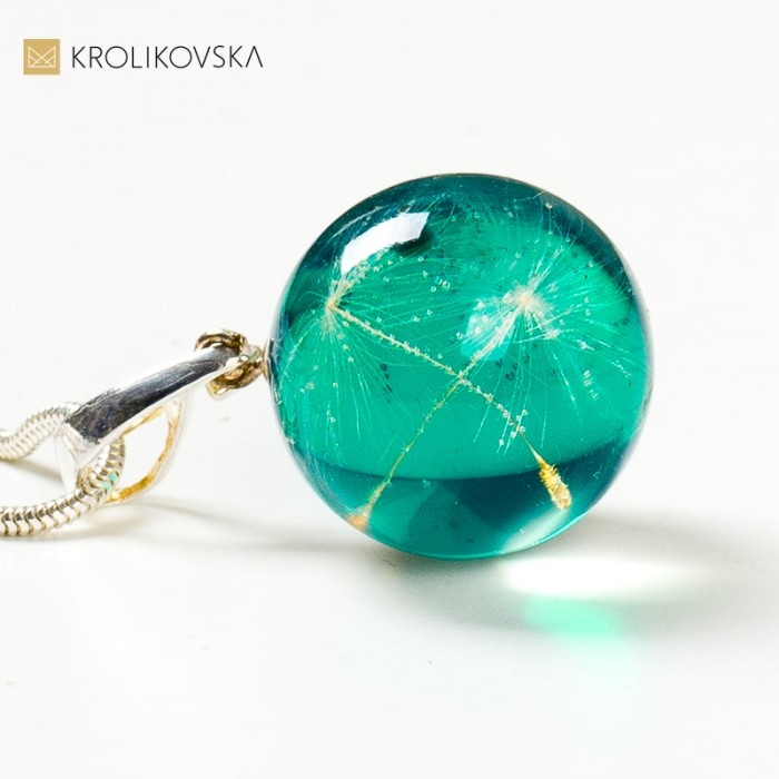 Oliwkowa biżuteria damska.