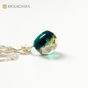 Oryginalna designowa biżuteria artystyczna zielona.