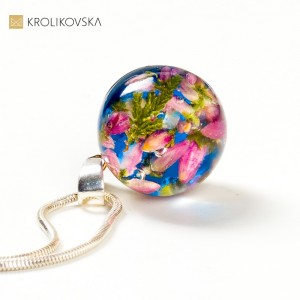 Biżuteria damska, niespotykany naszyjnik dla przyjaciółki.
