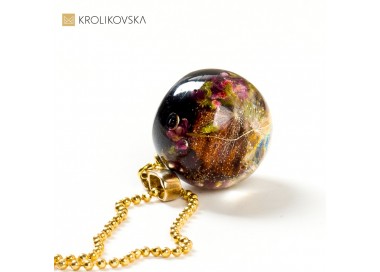 Biżuteria damska prezentem ponadczasowym.