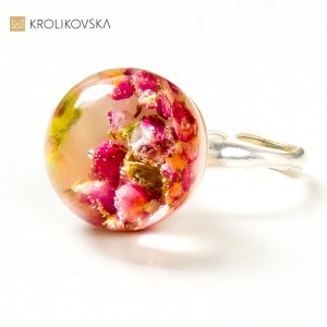 Pierścionek z Inspiracją Roślinną: Wyjątkowy Design na Twoim Palcu.