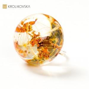 Pierścionek Zainspirowany Roślinnymi Kształtami.