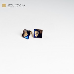 Kwadratowe kolczyki, nowoczesna biżuteria.