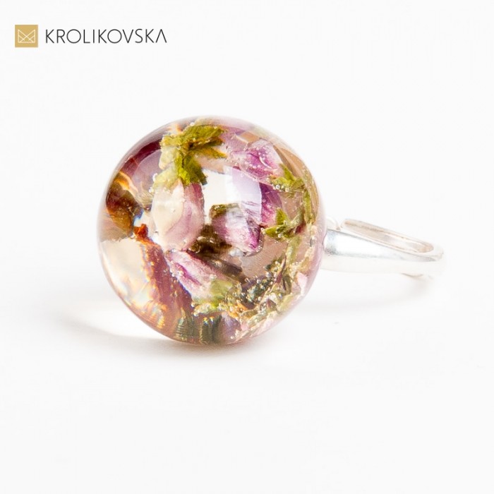 Moda na Pierścionki Artystyczne: pierścionki roślinne.
