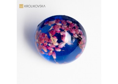 Pierścionek z wrzosem różowym w prezencie.