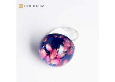 Pierścionek minimalistyczny z wrzosem różowym.