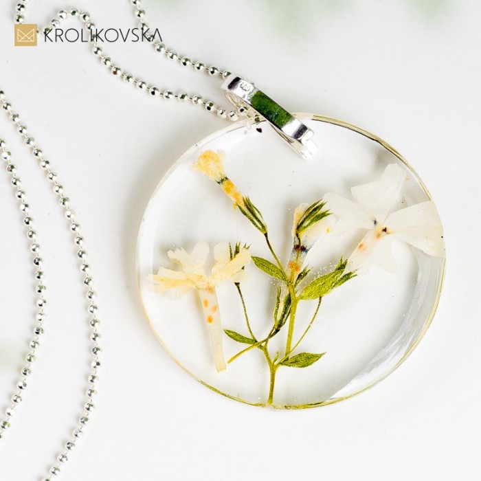 Naszyjnik damski prezent dla koleżanki emerytki.