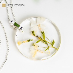 Naszyjnik damski prezent dla koleżanki emerytki.