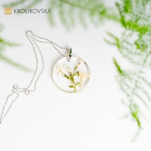 Naszyjnik damski prezent dla koleżanki emerytki.