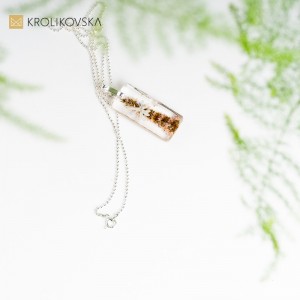 Naszyjnik damski prezent ponadczasowy.