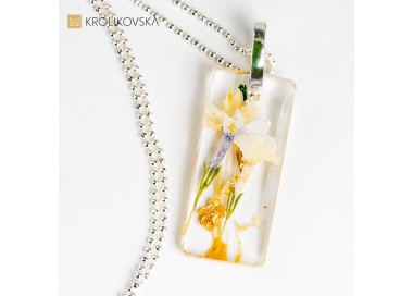 Prezent artystyczny z kwiatami dla siostry.2